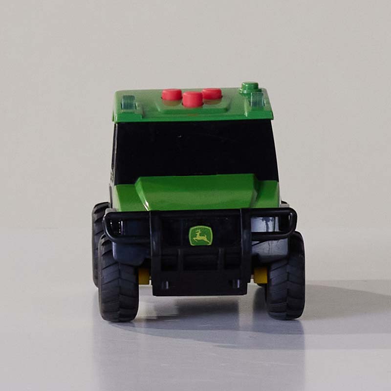 885026-3.jpg