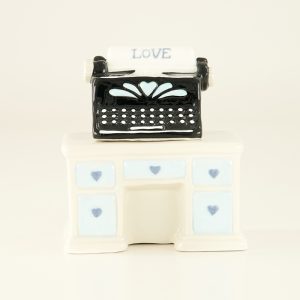 Typewriter And Desk Salt and Pepper Set